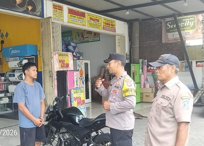 Polsek Lakarsantri Gencarkan Sosialisasi Call Center 110 dan Waspada Curanmor di Kawasan Ruko 