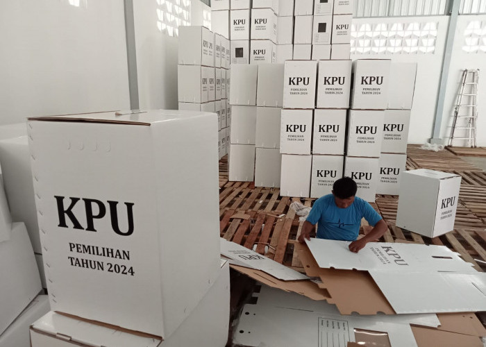 KPU Tulungagung Terima Puluhan Ribu Kotak Suara dan Kabel Ties Pilkada 2024