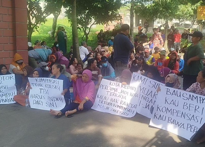 Kompensasi TPA Klotok Tak Kunjung Cair, Warga Terdampak Datangi Kantor UPT