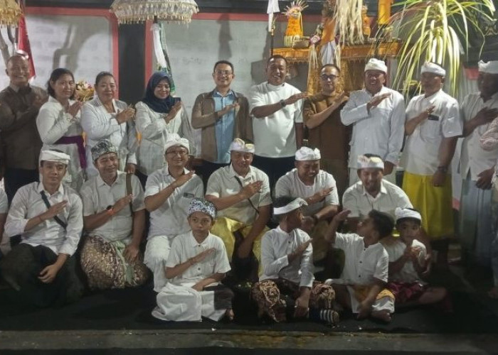 Bupati Situbondo Hadiri Piodolan Pura Jagatnata, Tegaskan Dukungan Keberagaman