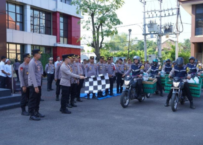 Polres Bojonegoro Salurkan 3,3 Ton Zakat Fitrah untuk Ribuan Warga