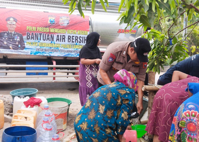 Polres Lamongan Sebar Air Bersih ke Wilayah Terdampak Kemarau Panjang