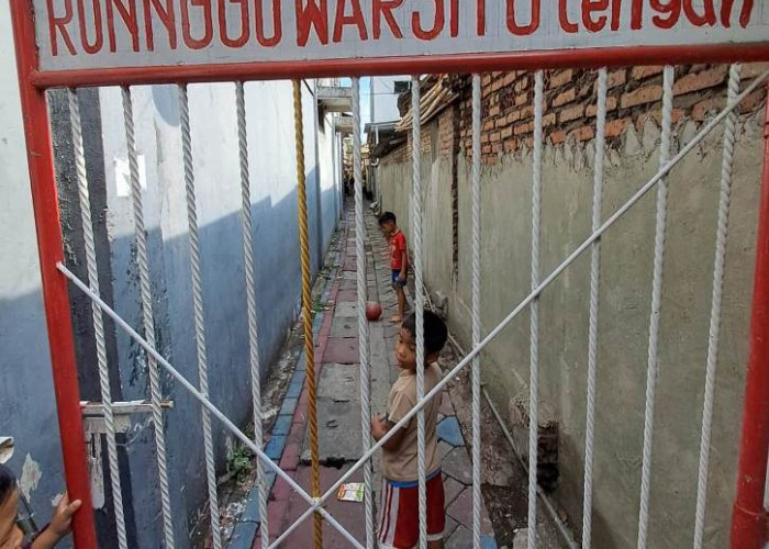 Warga Keluhkan Proyek Paving dan Saluran di Ronggo Warsito Hasil Amburadul