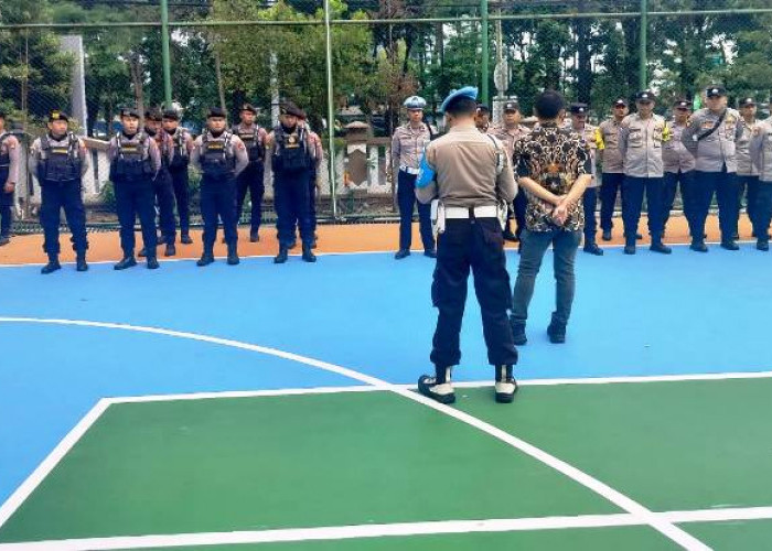 Polsek Gayungan Kerahkan Pasukan Gabungan Kawal Aksi FAAM di Kejati Jatim