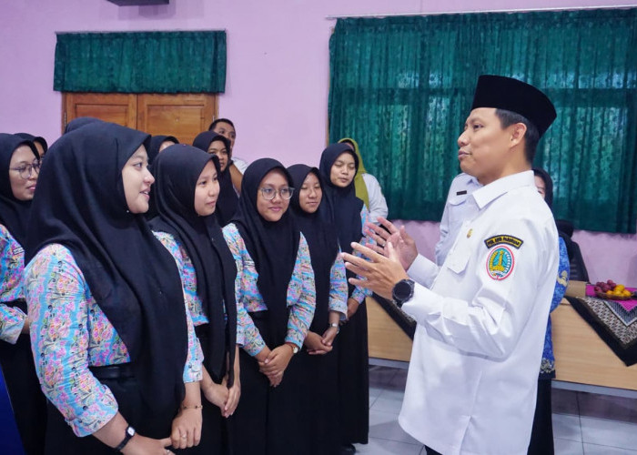Gelar Sosialisasi di SMKN 1 Pasuruan, Wawali M Nawawi Ungkap Cara Bentengi Pelajar dari Jeratan Narkoba