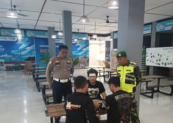 Sopir Truk Asal Jombang Sakit saat Perjalanan, Pos Yan Rest Area KM 575 A Ngawi Beri Pertolongan