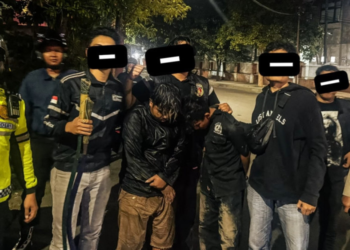Dini Hari di Gubeng Surabaya Mencekam, Dua Remaja Gangster Bersajam Diamankan Polisi