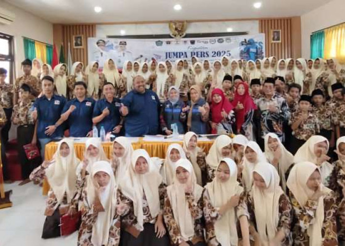Gandeng Diskominfo, IJTI Sidoarjo Gelar Kampanye Antihoaks di MTs YPM 1 Wonoayu