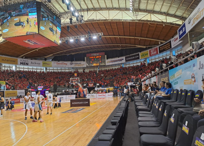 Pastikan Keamanan, Polsek Gayungan Jaga Kondusivitas Pertandingan Honda DBL 2024