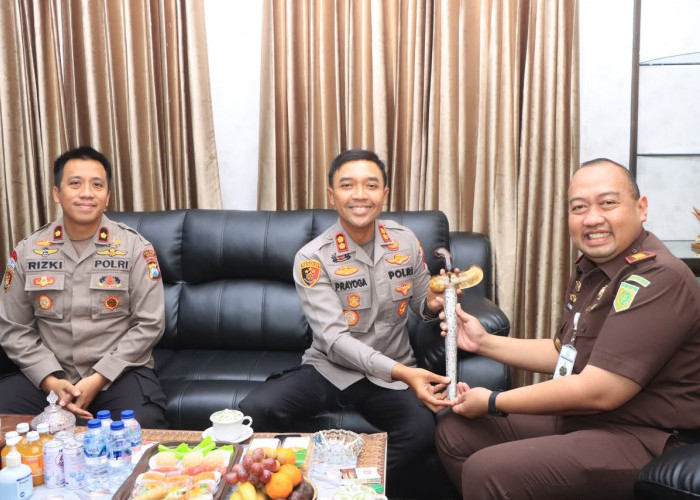 Perkuat Sinergitas Penegak Hukum, Kapolres AKBP Prayoga Angga Widyatama Silaturahmi ke Kejaksaan Negeri Ngawi 