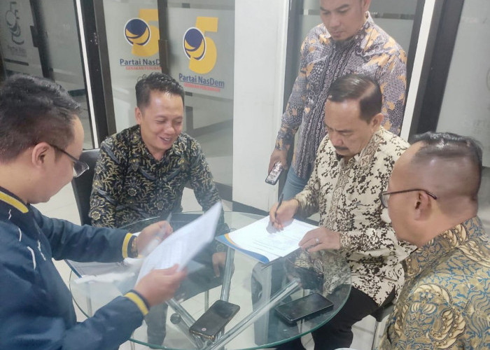 Bayu Airlangga Melamar Bacawali Surabaya ke NasDem