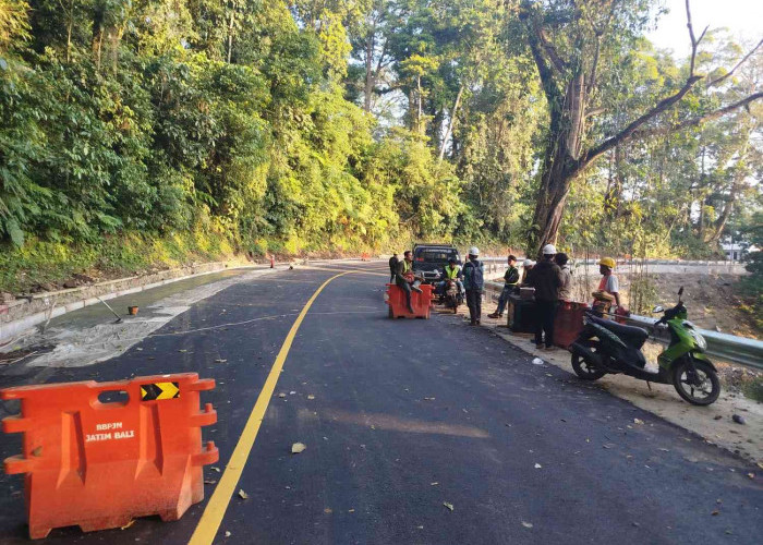 Jalur Gumitir Segera Kembali Normal, Proyek Penguatan Jalan Tuntas Lebih Cepat
