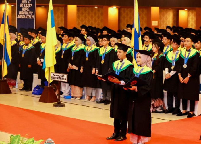 Unair Wisuda 2.605 Lulusan Rektor Tekankan Ilmu Harus Sejalan dengan Moral