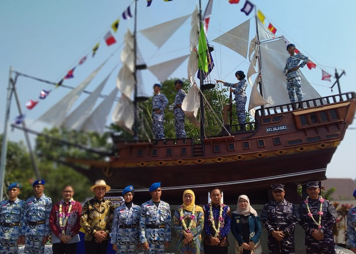 Khofifah Dorong Lulusan Taruna Nala Malang Isi Beragam Sektor Strategis