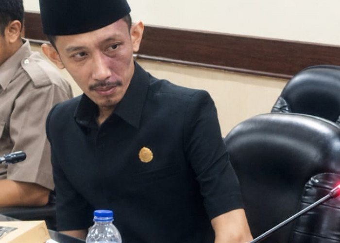 Legislator Gerindra Main Game saat Rapat Wabah Campak, Ketua DPRD Jember: Tidak Beretika dan Melukai Marwah