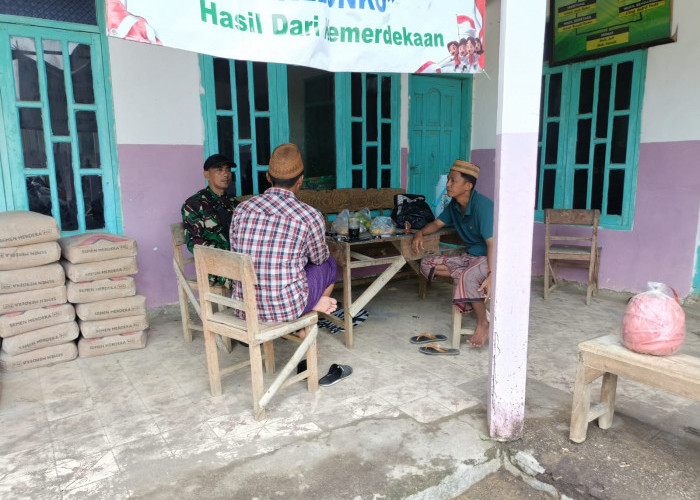 Pererat Silaturahmi Lebaran, Babinsa Proppo Gelar Komsos Pantau Kamtibmas di Desa Pangtonggal