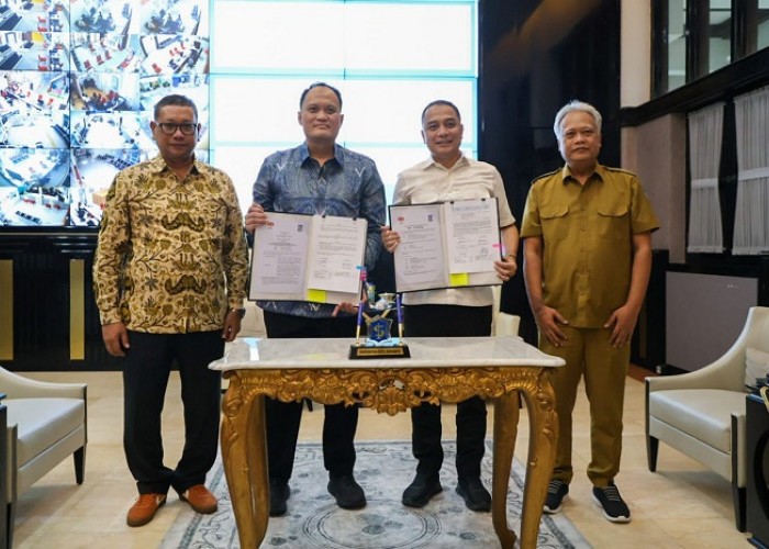 KPK Serahkan Aset Sitaan Korupsi Berupa Apartemen Gunawangsa MERR Senilai Rp167 Juta ke Pemkot Surabaya