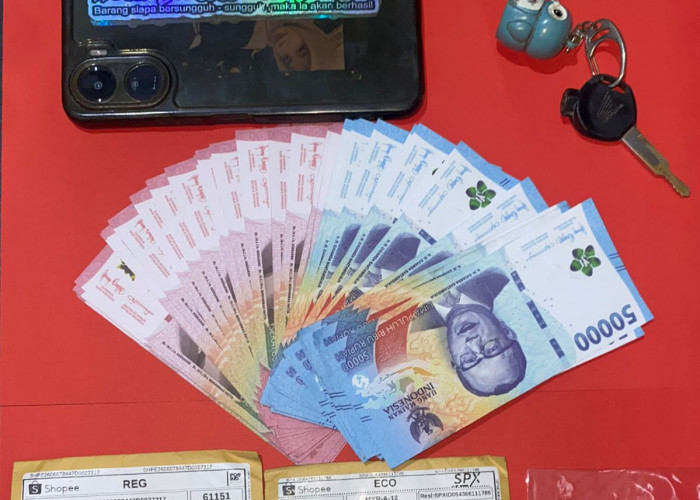 Nekat Top Up Pakai Uang Mainan, Remaja Asal Jombang Ditangkap Polisi Gresik