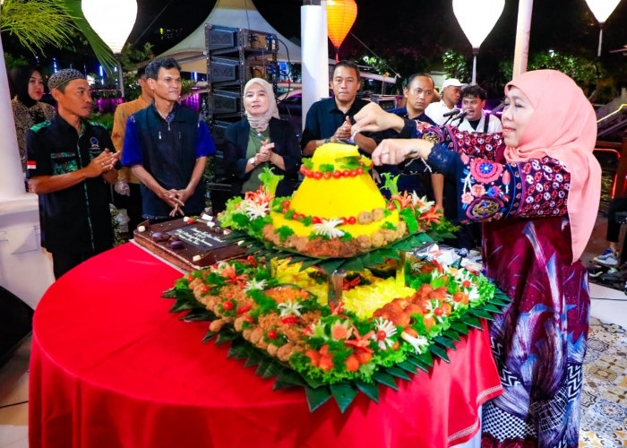 Khofifah Gelar Tasyakuran HPN 2026 Bersama Jurnalis di Grahadi, Perkuat Sinergi Pers dan Pemprov Jatim