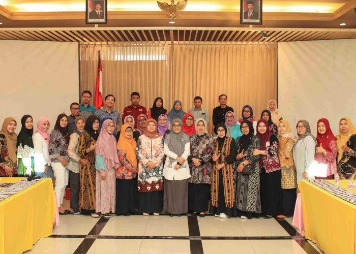 Dedikasi Tanpa Batas, Ketua TP PKK Kota Pasuruan Apresiasi Dosen Selantang