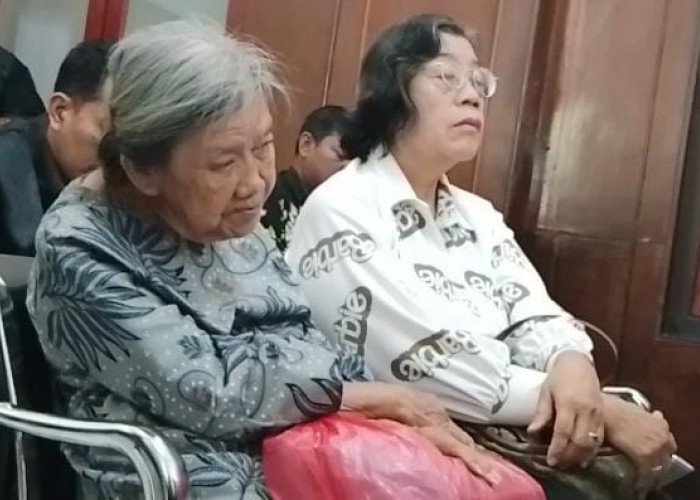 Air Mata Nenek Elina di Balik Puing Rumahnya yang Runtuh: Kerugian Rp5 Miliar Dibayar 3 Tahun Penjara