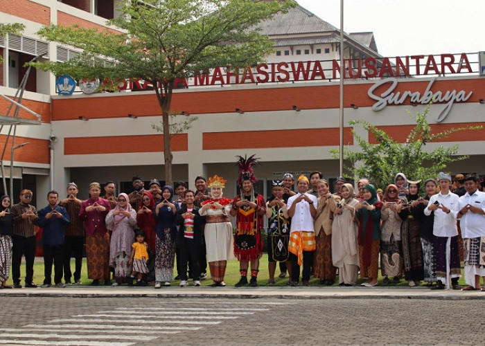 Dari Sabang sampai Merauke, Semangat Bhinneka Tunggal Ika Bergema di Asrama Mahasiswa Nusantara Surabaya