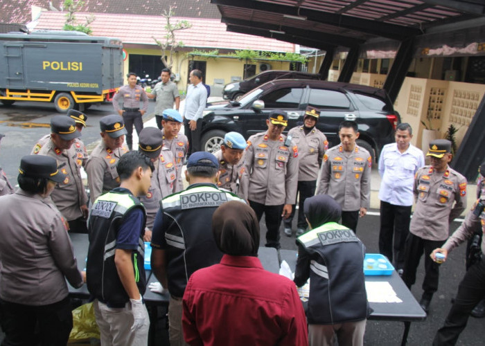 Zero Narkoba, Polres Kediri Kota Tegaskan Integritas Lewat Tes Urine Massal