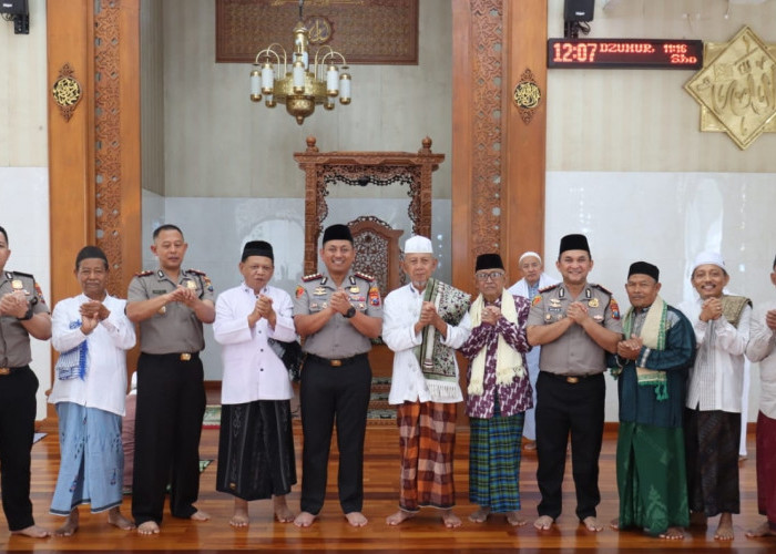 Gelar Jumat Keliling di Masjid, Polresta Malang Kota Perkuat Sinergi