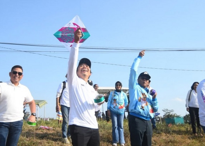 Tutup Festival Layang-Layang 2026, Wawali Malang Harap Digelar Lebih Besar