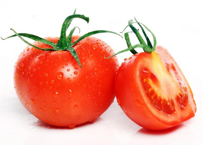  Tomat, Si Merah Kaya Nutrisi untuk Kesehatan