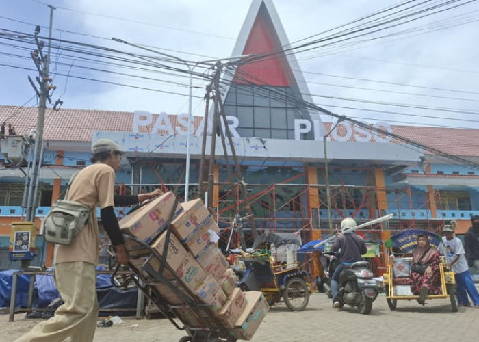 Proyek Pasar Ploso dan Pasar Buah Jombang: Kontrak Selesai, Pekerja Masih Sibuk di Lapangan