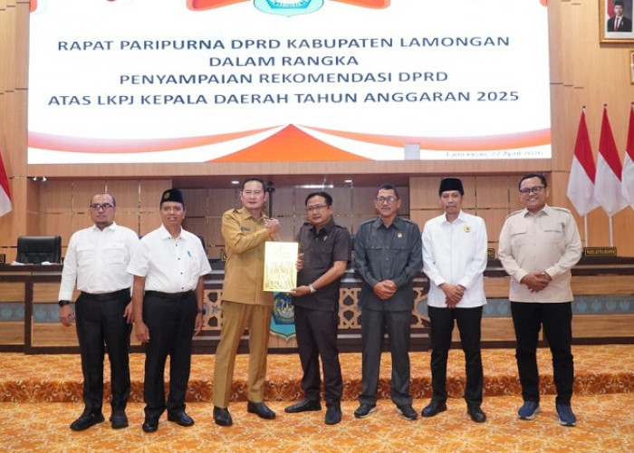 DPRD Lamongan Berikan Rekomendasi LKPj Bupati Tahun Anggaran 2025