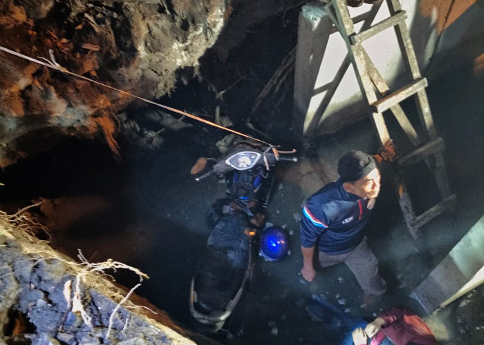 Pasutri Asal Kawatan Diduga Terperosok Proyek Galian di Margorejo, Satu Meninggal Dunia