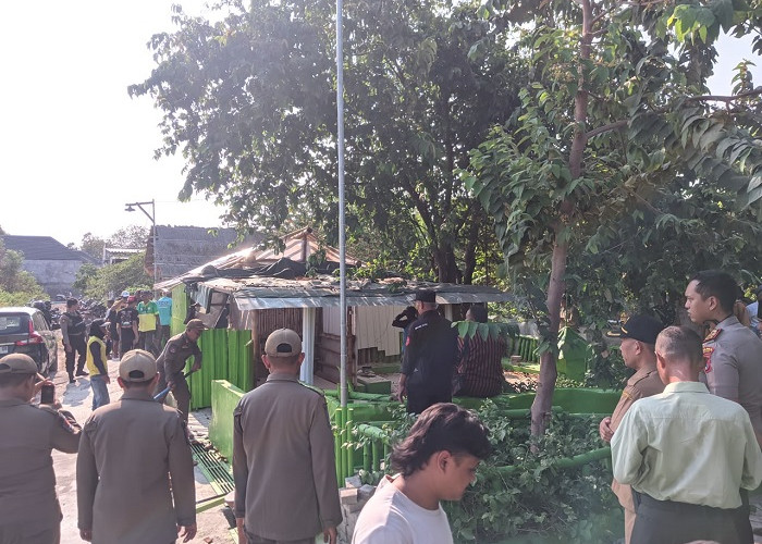 Makam Fiktif Dibongkar, DPRD Gresik Minta Pemkab Tertibkan Bangunan Liar di Aset Daerah