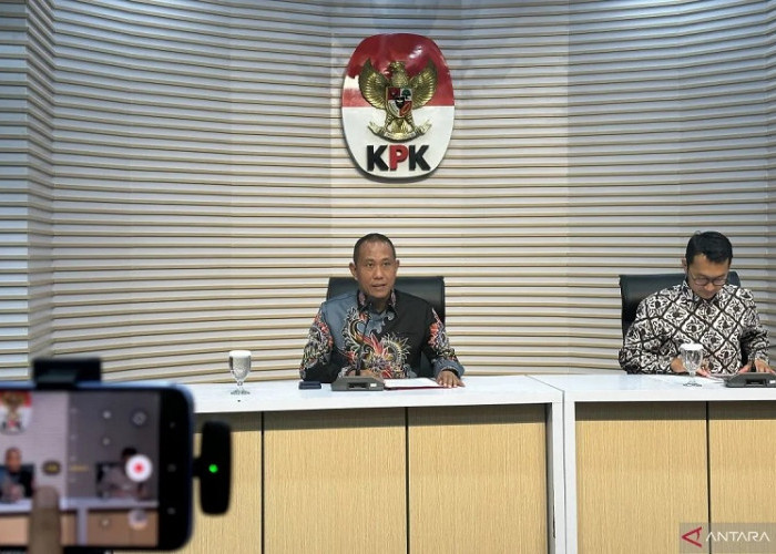 KPK Tetapkan Bupati Lombok Barat Tersangka Korupsi Bersama Dua Nama Lain