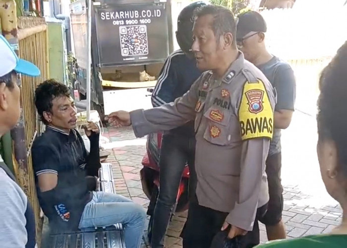 Pura-Pura Cari Alamat, Maling Helm di Gubeng Jaya Babak Belur Diamuk Warga