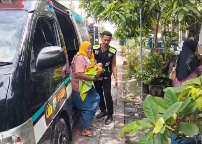 Kapolres Gresik Tegaskan Komitmen Pelayanan, Pasien Diantar Gratis Ambulans Sidokkes RS Dr Soetomo