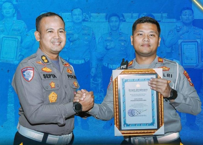 Setahun Jabat Kasatlantas, AKP Deni Eko Prasetyo Promosi Jadi Kasubbagdiapers Bagdalpers Ro SDM Polda Jatim