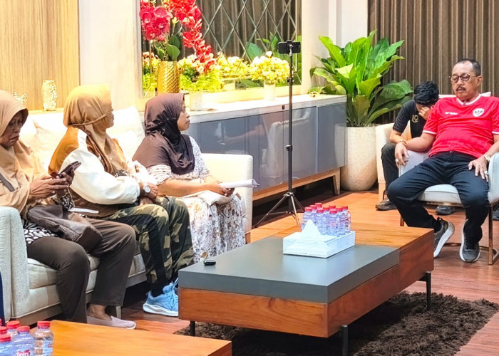Tertipu Modus Loker Wira Wiri Rp8 Juta, Wanita Paruh Baya Mengadu ke Rumah Aspirasi Cak Ji