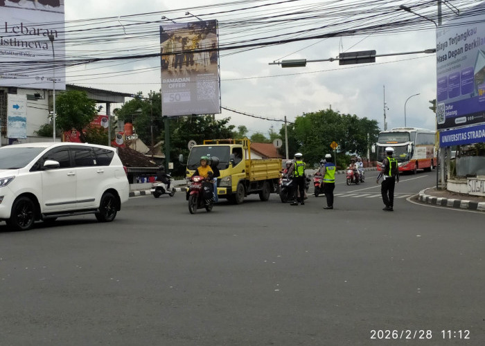 Cegah Tragedi di Jalan Raya, Satlantas Polres Kediri Kota Tindak Tegas Bus Ngeblong Pelanggar Markah