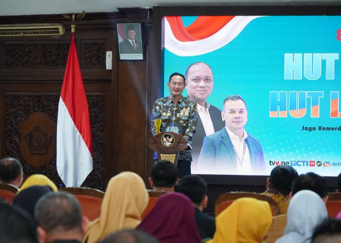 JAMULA Tembus 75%, Bupati Lamongan Raih Penghargaan IJTI Pantura Raya
