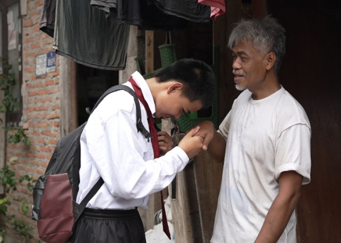    Sekolah Rakyat Gratis Antarkan Anak Pembuat Tungku di Surakarta Lanjut ke Bangku SMA