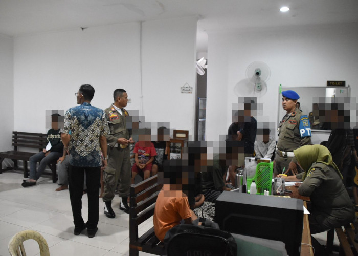 37 Anak Nggandol Truk Diamankan, Kasatpol PP Surabaya Minta Orang Tua Lebih Awasi Anak