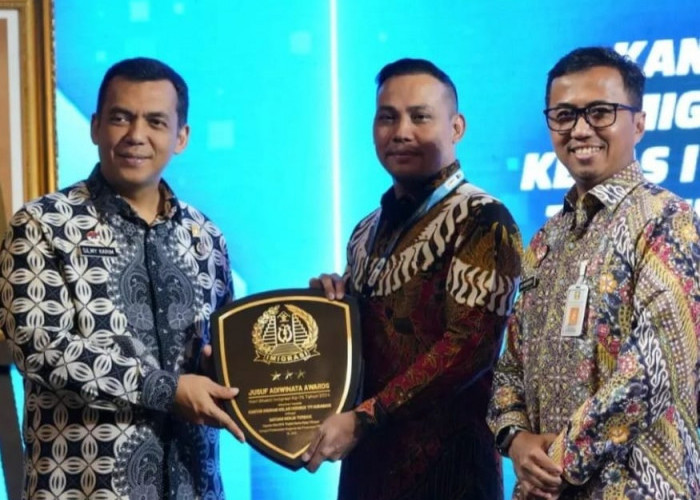 Raih Jusuf Adiwinata Awards 2024, Imigrasi Surabaya Dinobatkan Berkinerja Pelaksanaan Anggaran Terbaik