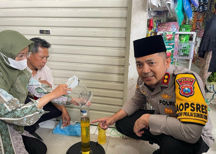 Kapolres Batu Sidak Minyak Goreng, Temukan Ketidaksesuaian Label dan Kadar Isi