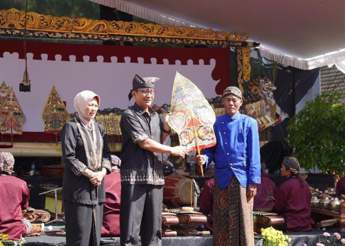 Lestarikan Kearifan Lokal, Pemkab Bojonegoro Gelar Ruwatan Murwakala di Kayangan Api