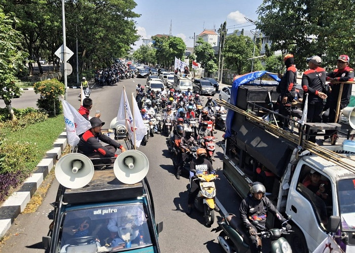 Ribuan Buruh FSPMI Kepung Kantor Gubernur Jatim Jelang Peringatan May Day 2026