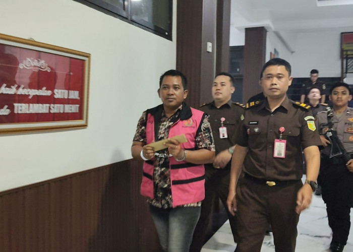 Diduga Korupsi Hampir Rp1 M, Kades Mulyodadi Wonoayu Dijebloskan Jaksa ke Penjara