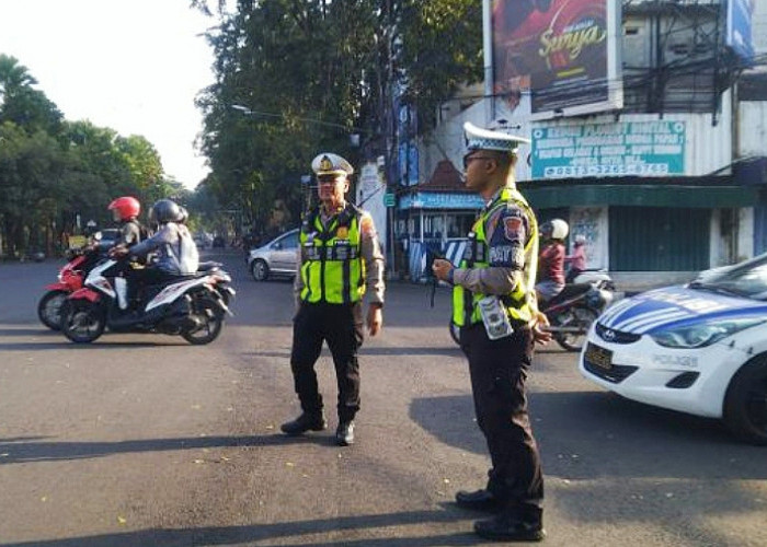 Polres Kediri Kota Sapa Masyarakat, Bantu Kelancaran Arus Lalulintas