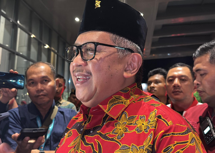 Hasto Optimistis Risma-Gus Hans Menang di Pilgub Jatim 2024